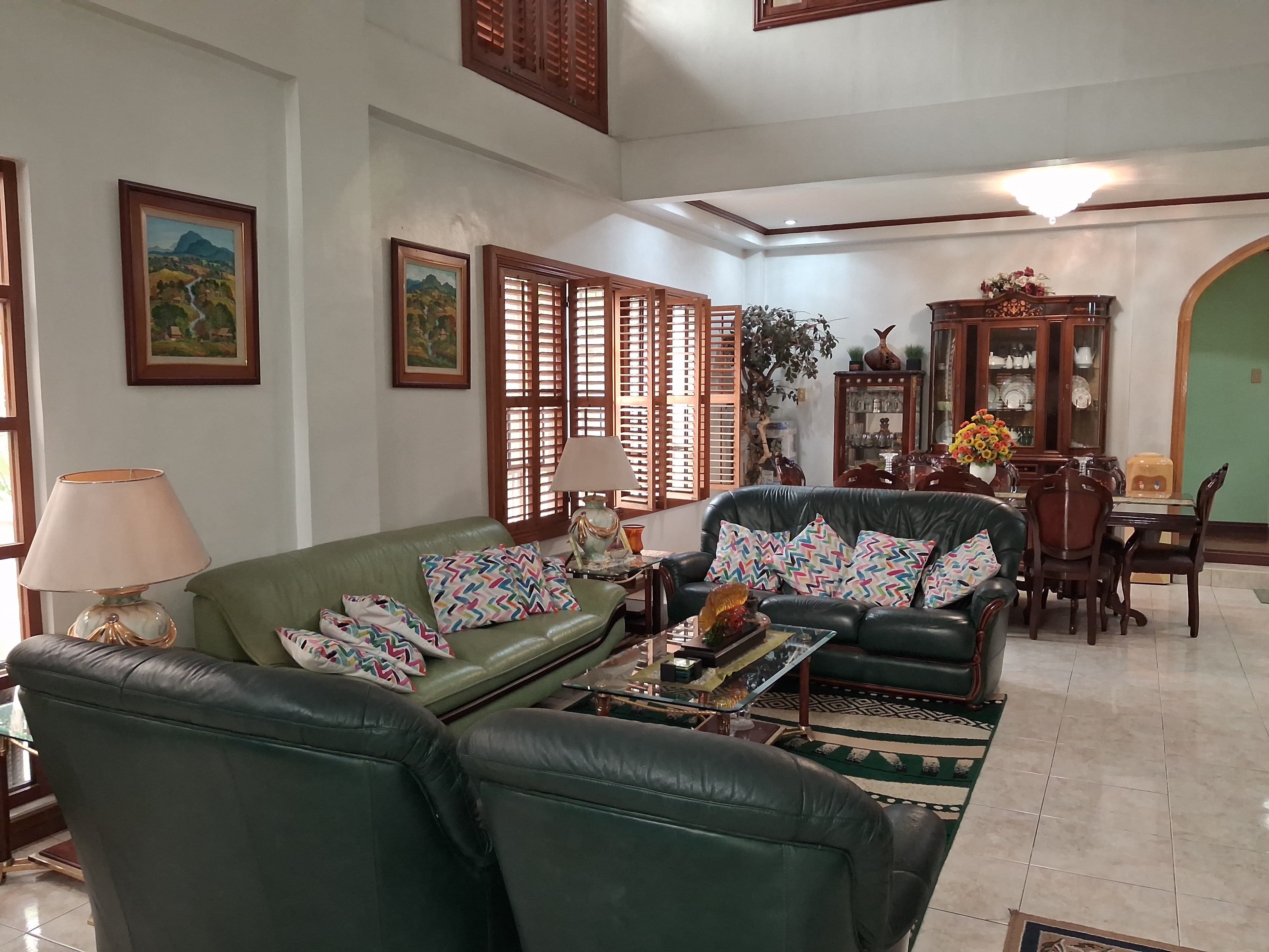 Beautiful Valley Golf House and Lot For Sale With Pool - Image 11