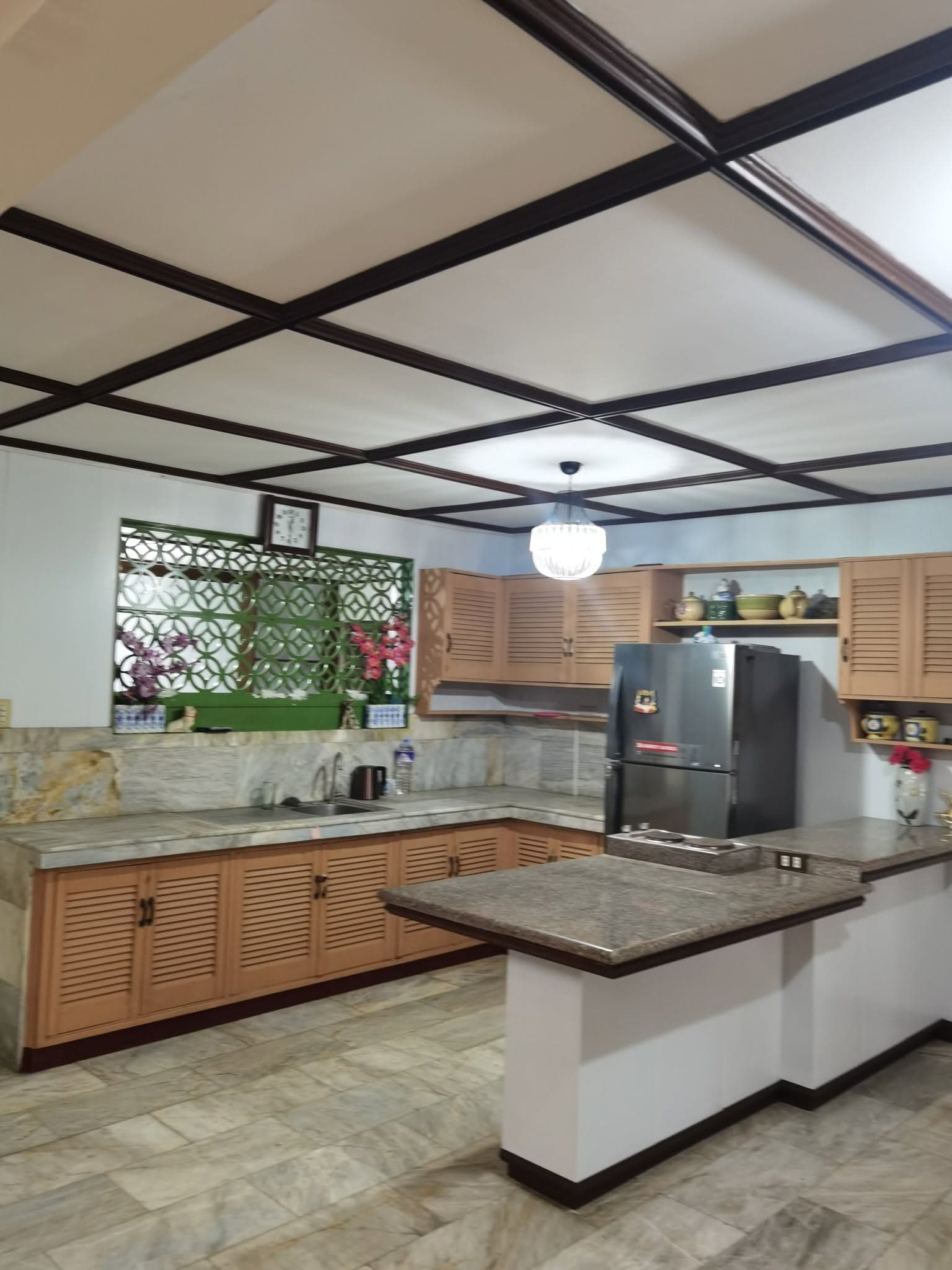SACRIFICE SALE 3 BEDROOM BUNGALOW TEHA PHASE 2 BF Homes Parañaque!  Below Market Value - Image 1 of 5