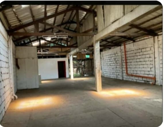 FOR LEASE: OFFICE WAREHOUSE near Circumferencial Mandaluyong - Image 1 of 1