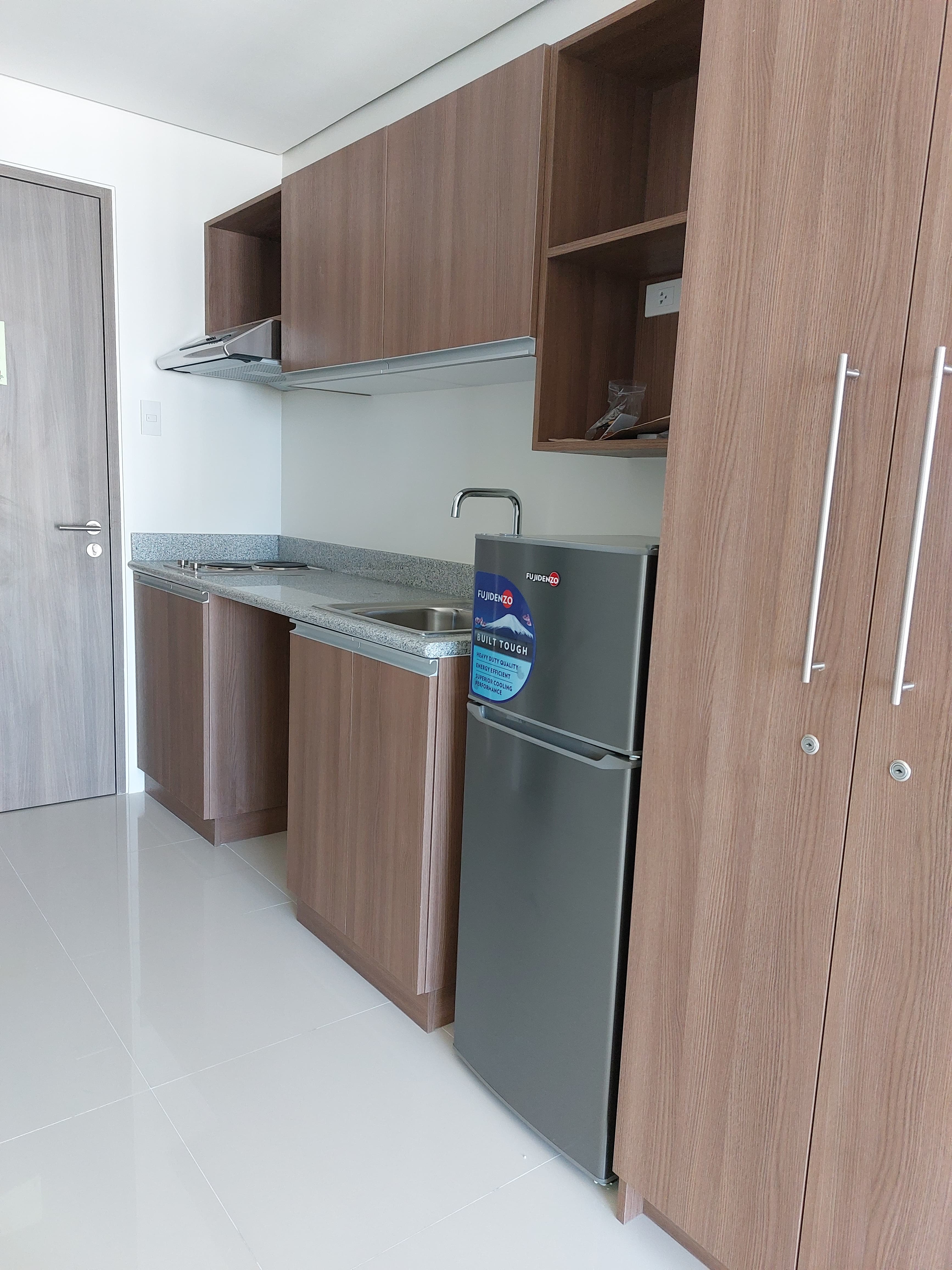 3 TORRE LORENZO UNITS FOR SALE - Image 3 of 5