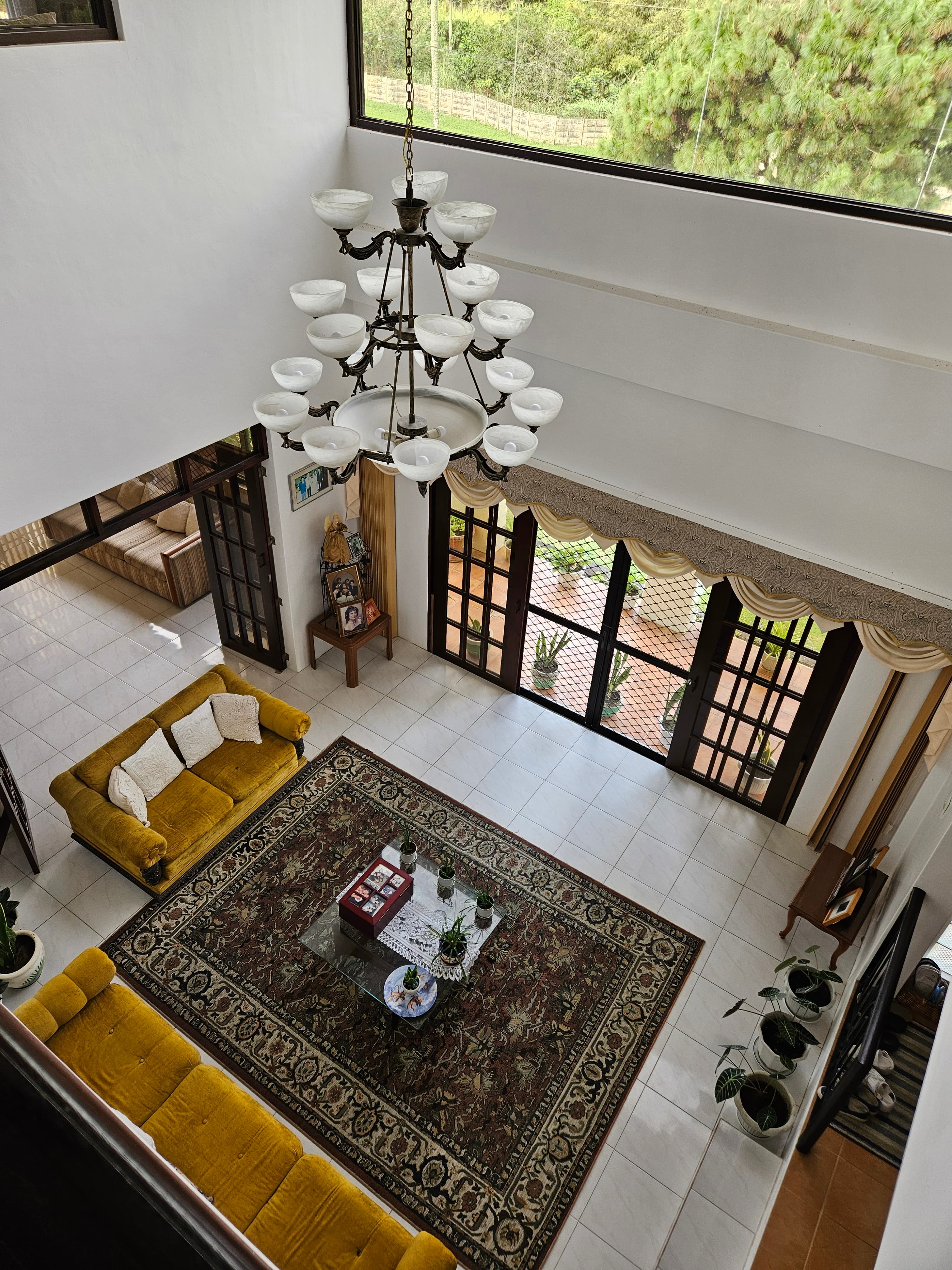 HOUSE AND LOT NEAR TAGAYTAY - Image 3