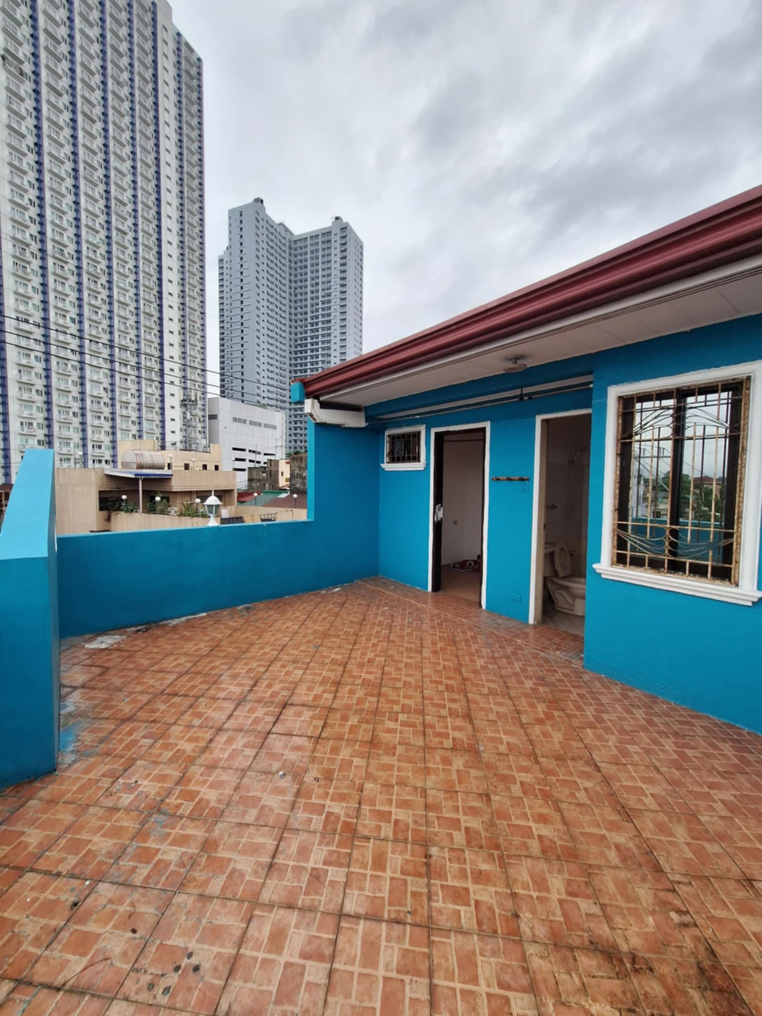 Live in the Heart of Quezon City – Own This Stunning Home for ONLY ₱6.9M! - Image 5 of 5