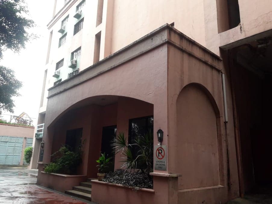 2 BR CONDO FOR RENT IN GREENHILLS GARDEN SQUARE - Image 2 of 5