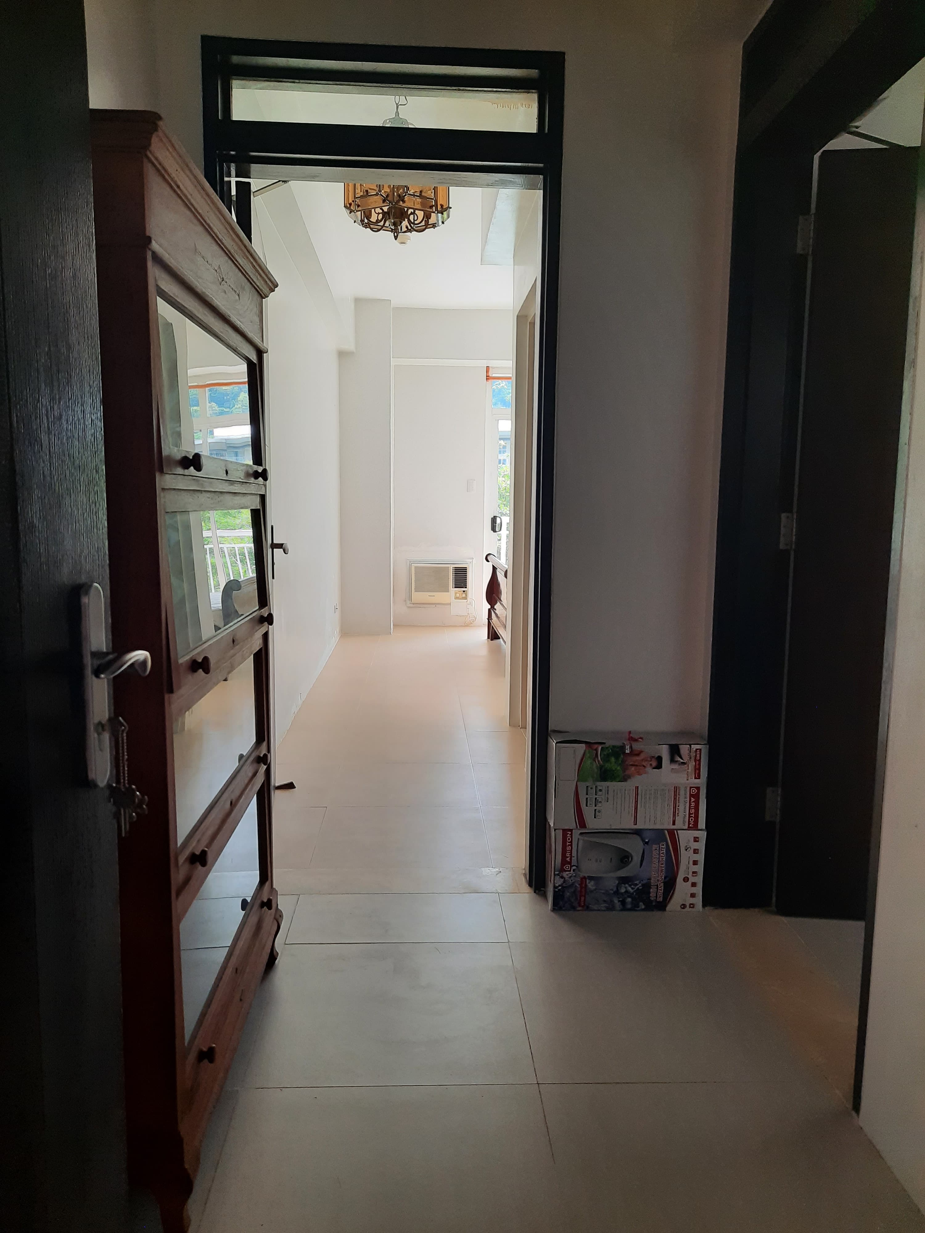 FOR SALE- INVESTMENT SUITE UNIT AT PICO DE LORO - Image 2 of 4