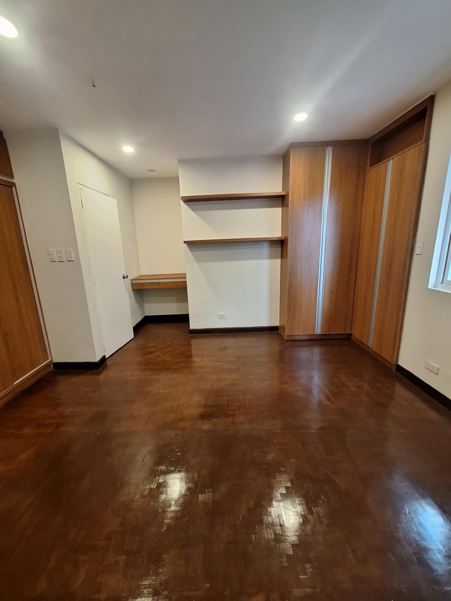 3 BR FOR SALE AT VALLE VERDE MANSIONS PASIG ONLY P21M NET - Image 5