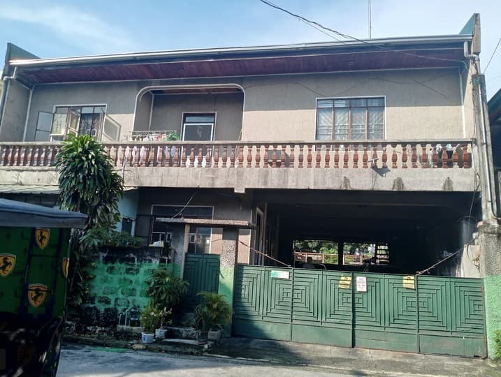 🏡 RARE PROPERTY IN PASAY – PRIME LOT WITH 2 STRUCTURES - Image 1 of 4