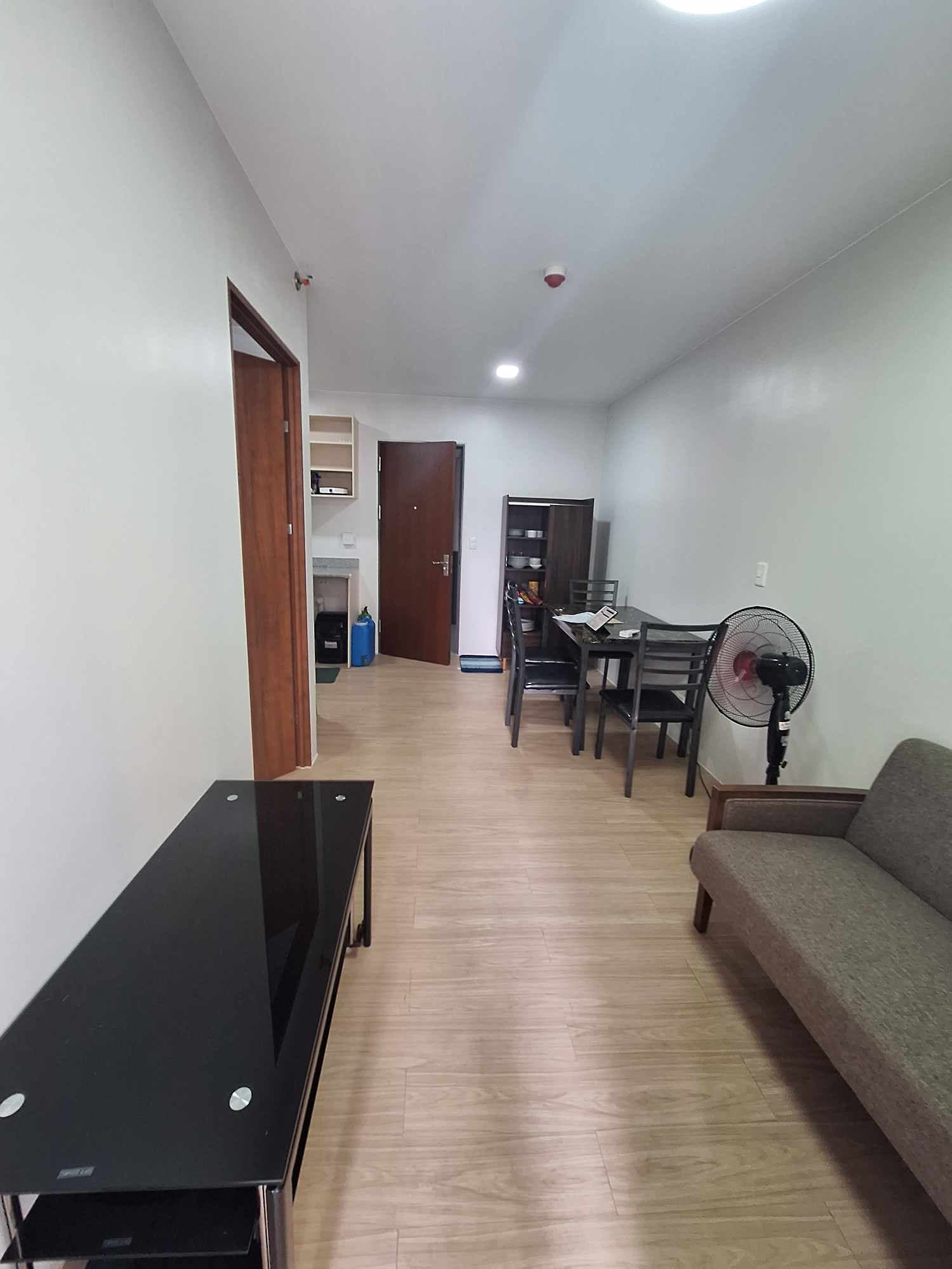 1 BR CONDO FOR SALE  tHE HIVE RESIDENCES ORTIGAS AVE EXT - Image 1 of 5
