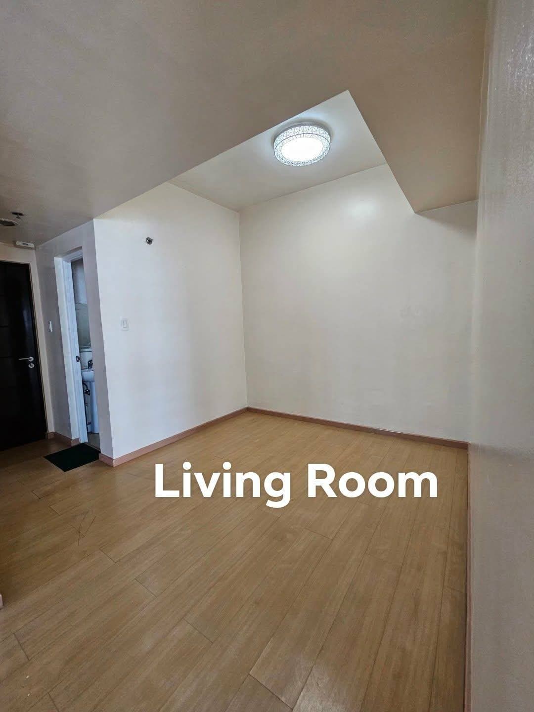 AVANT AT THE FORT | 1-BEDROOM UNIT WITH PARKING FOR SALE - Image 8 of 12