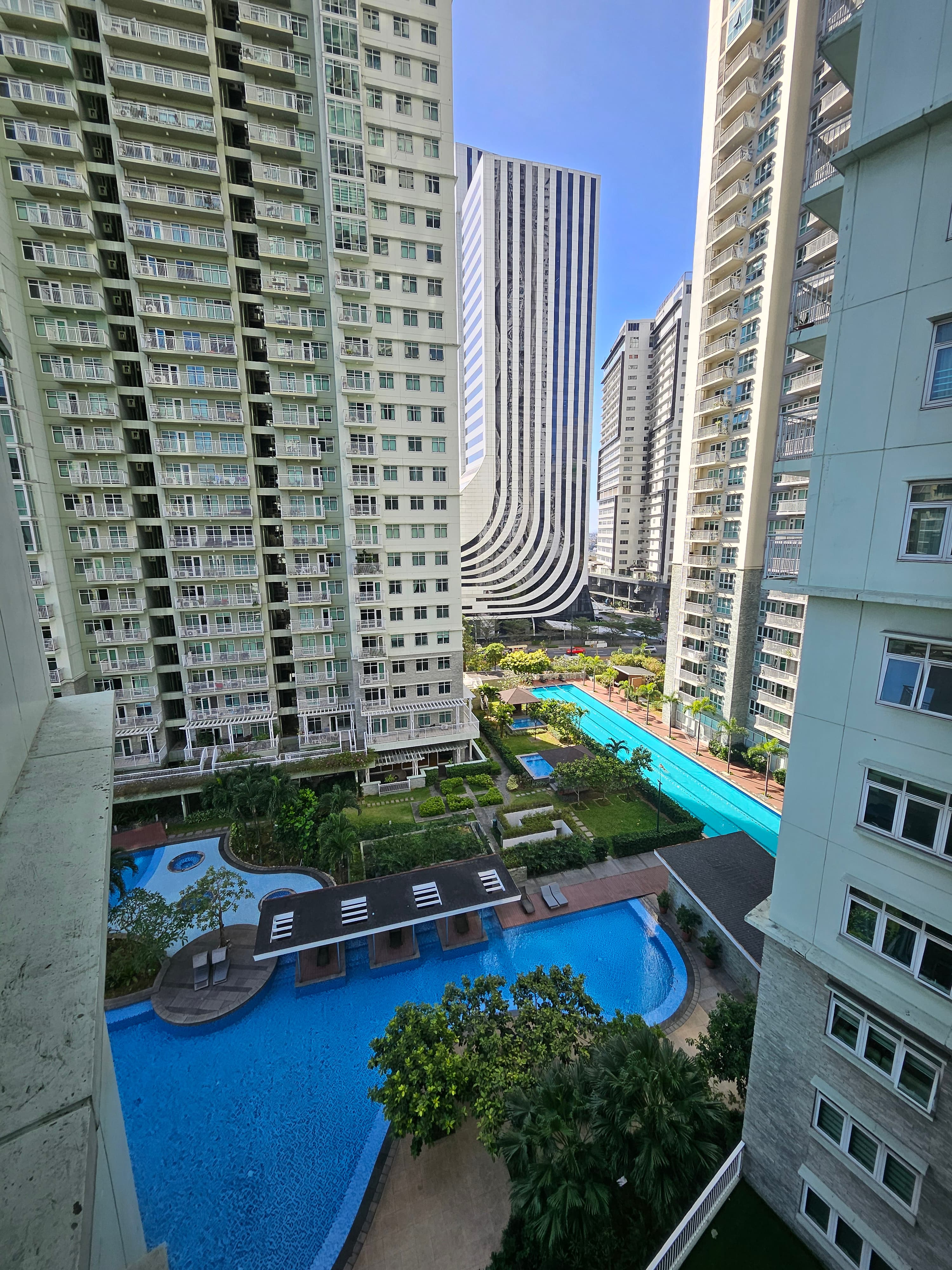 Furnished Condo in BGC - Image 3