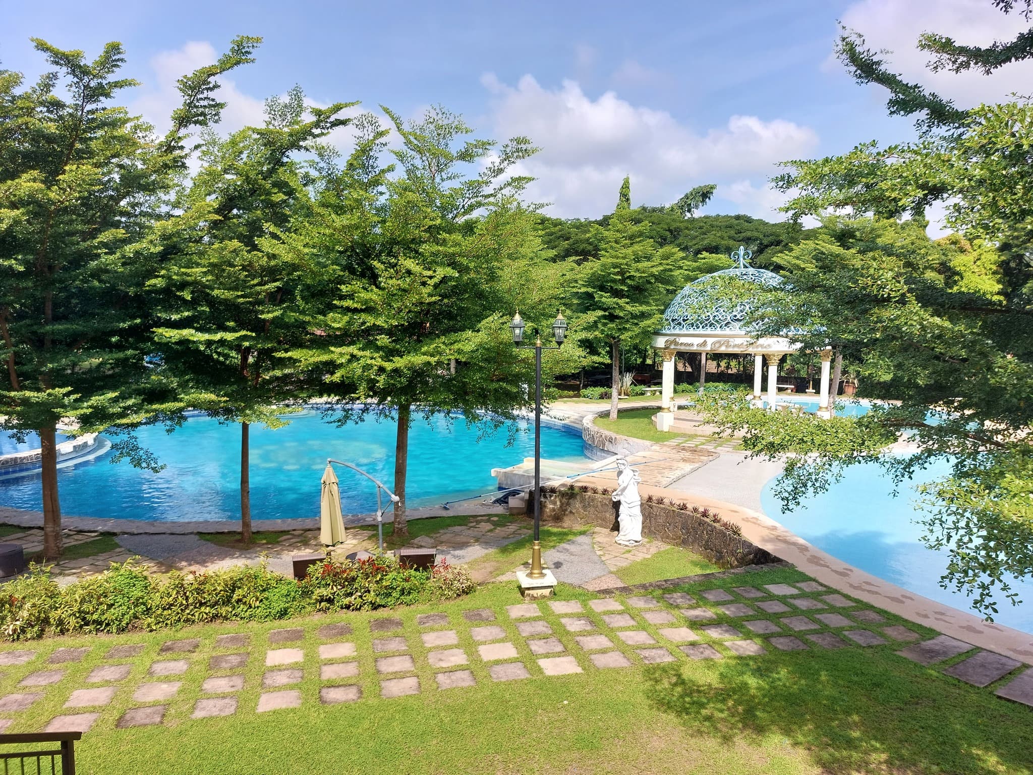 FOR SALE: PRIME CORNER LOT IN PORTOFINO SOUTH, DAANG REYNA - Image 4