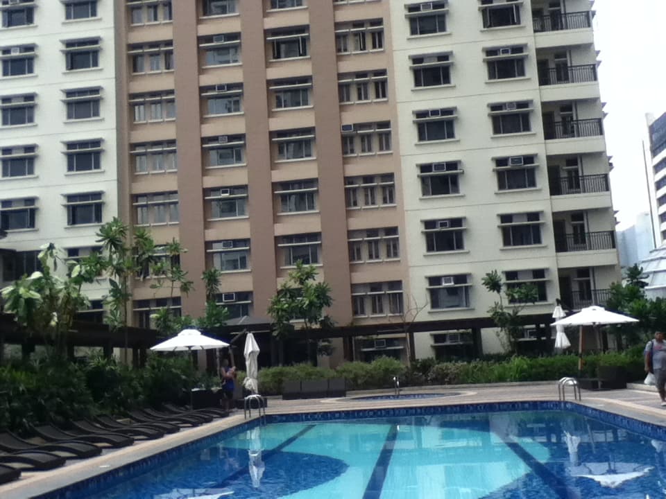 RUSH SALE! Stylish 3BR Condo in Manhattan Parkview Residences – Only ₱11M - Image 5 of 5