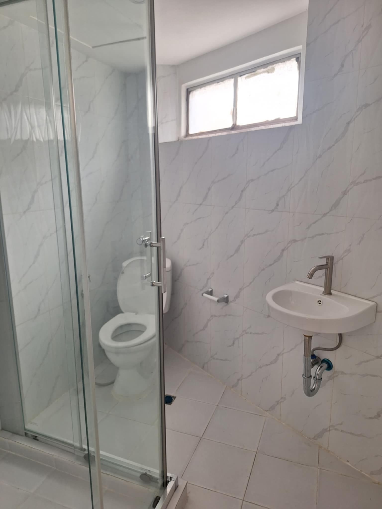 COMMERCIAL UNITS FOR SALE AT PRINCE TOWER MAKATI WITH INCOME - Image 5