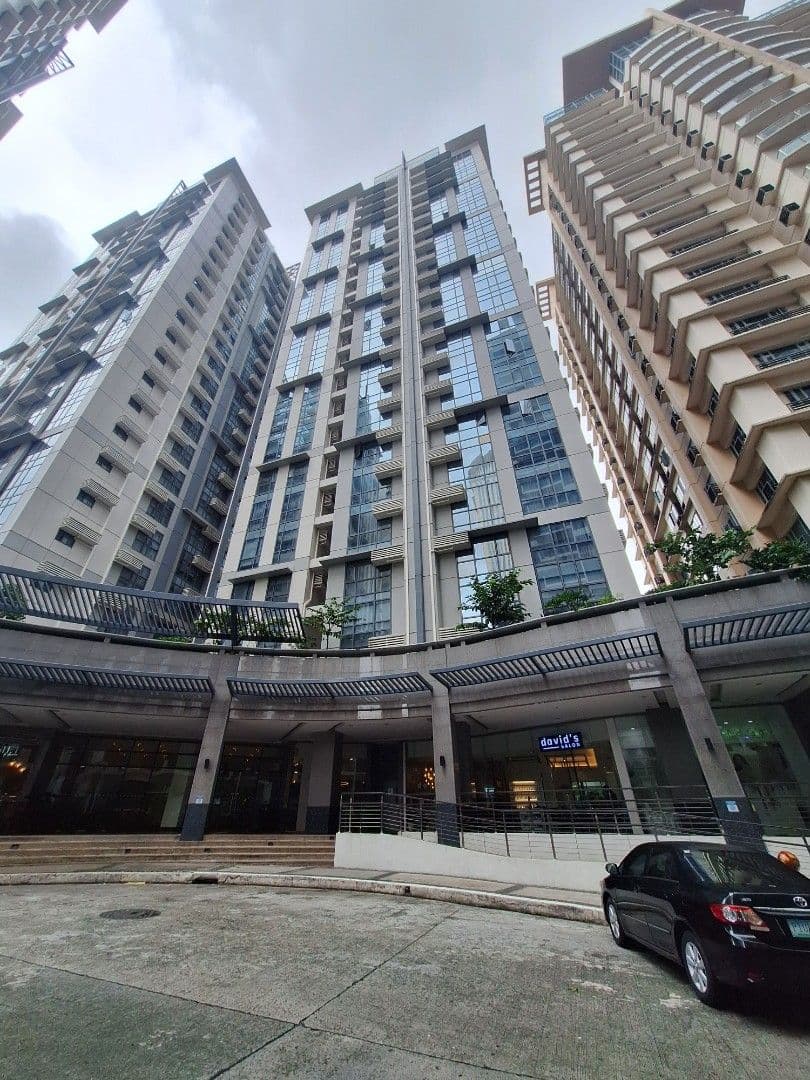 Bagsak Presyo Sale - Studio Unit – Ready for Move-In - Image 1 of 5