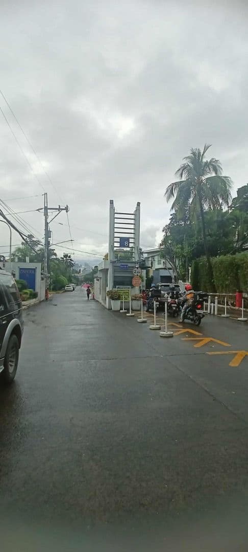 FOR SALE – 2 adjacent House & Lot in Capitol 8, Pasig City - Image 2 of 5