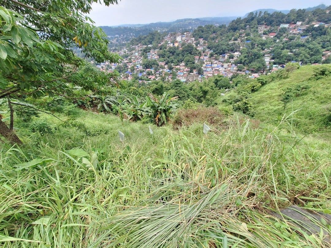 Sacrificed sale! Below zonal value!  Adjacent Lots – 936 sqm & 589 sqm  inside La Montana Subdivision with mountain view - Image 2 of 2