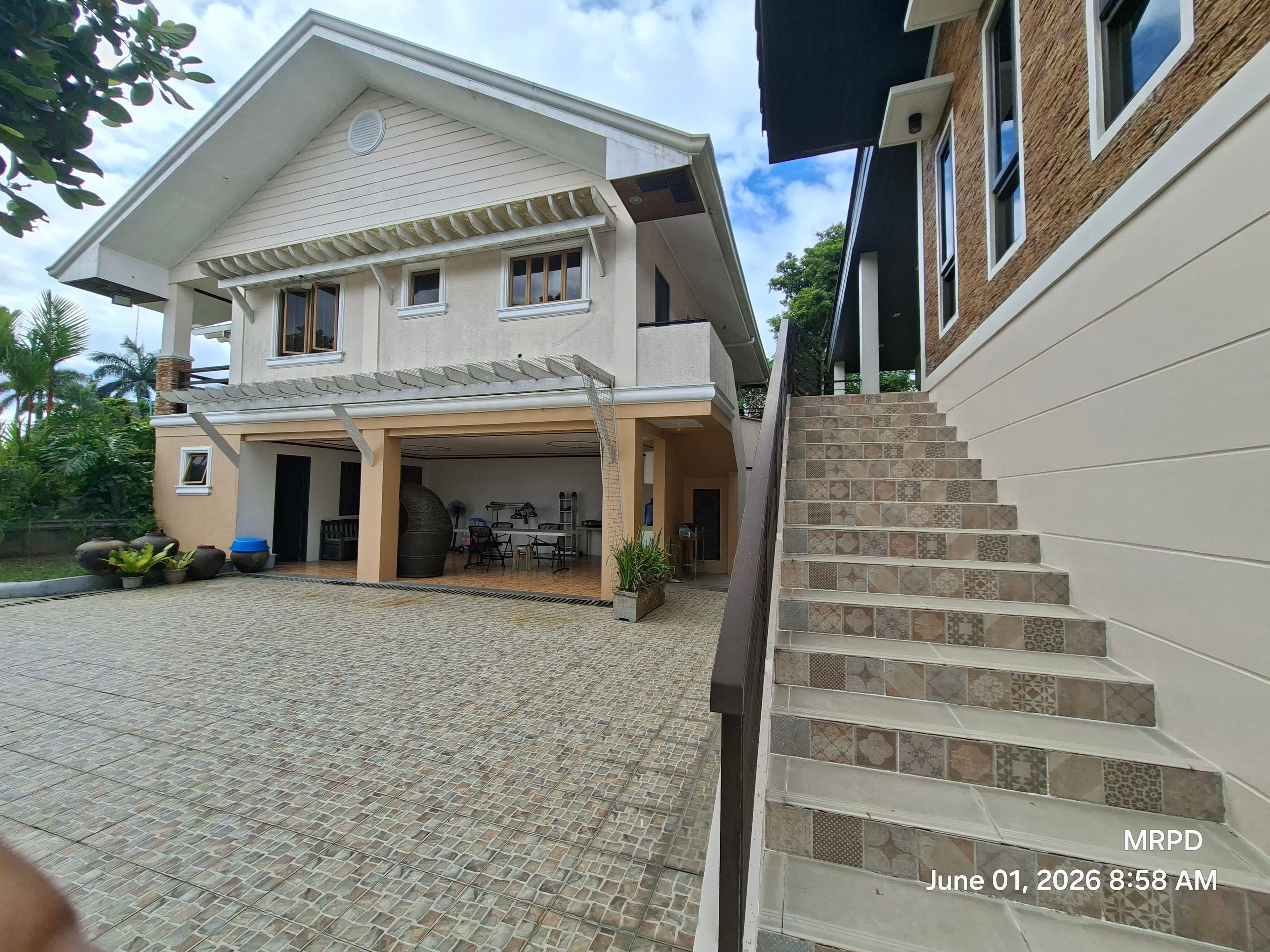 House and Lot in Tagaytay For Sale - Image 3 of 5