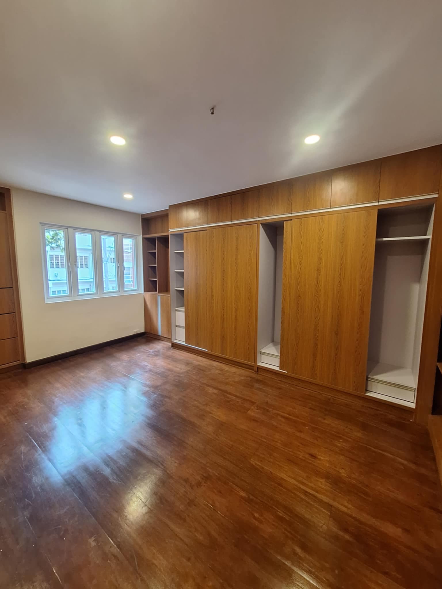 3 BR FOR SALE AT VALLE VERDE MANSIONS PASIG ONLY P21M NET - Image 3