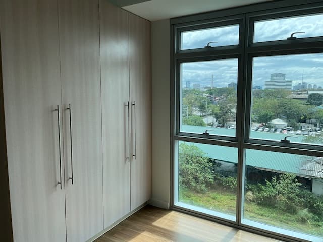 Brand New Spacious 2-Bedroom + Maid’s Room at Orean Place 1 Vertis North by Alveo Land near Solaire Resorts North - Image 3