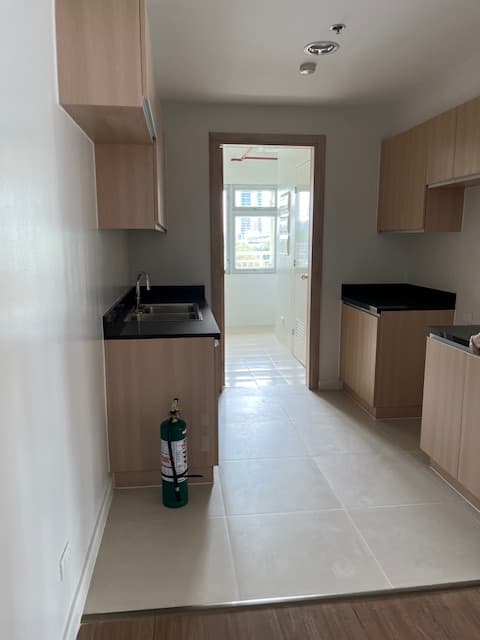 Brand New Spacious 2-Bedroom + Maid’s Room at Orean Place 1 Vertis North by Alveo Land near Solaire Resorts North - Image 2