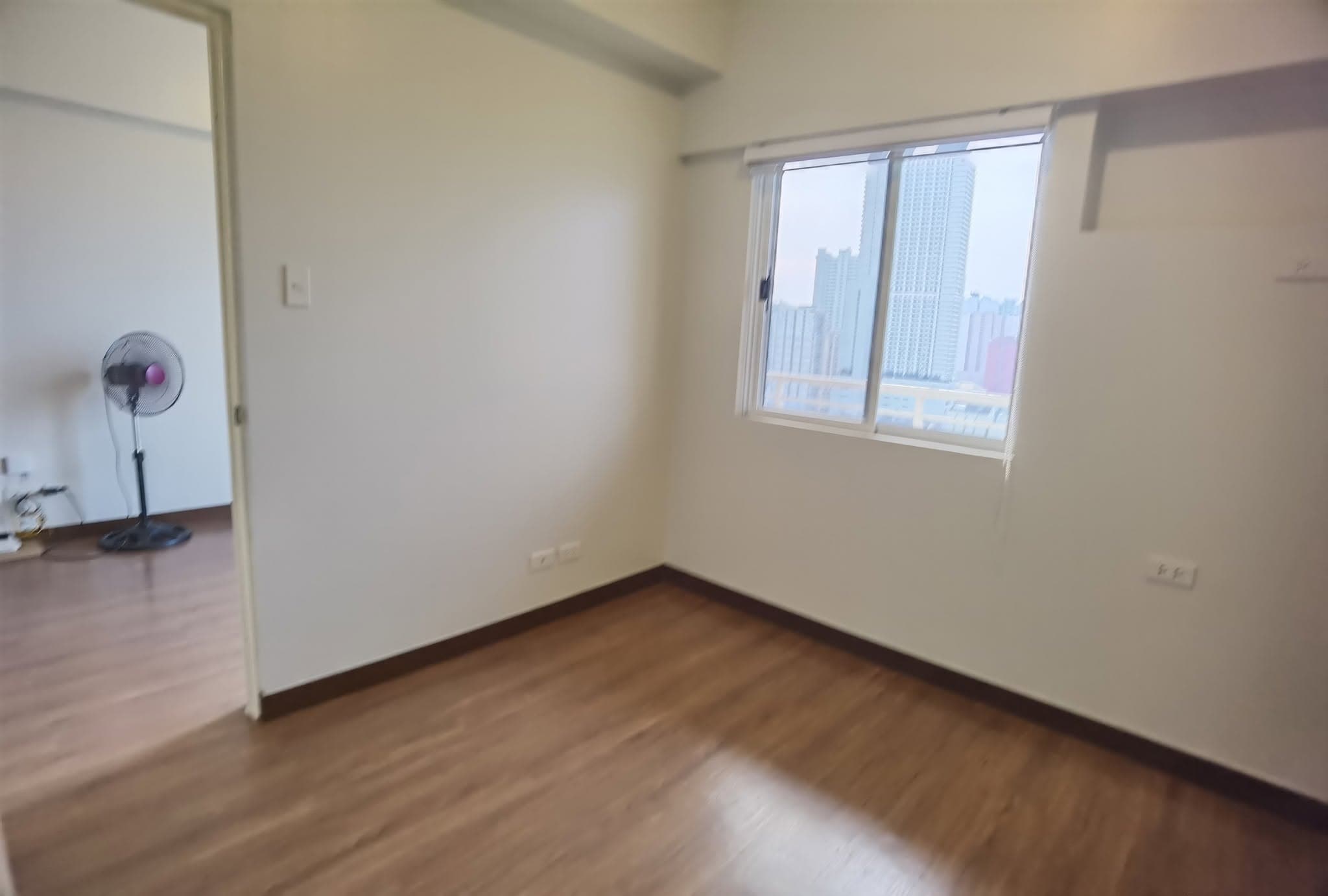 For Sale:  1 Bedroom Condo Unit in The Aston Place Pasay City Near DLSU & St. Scho - Image 3 of 5