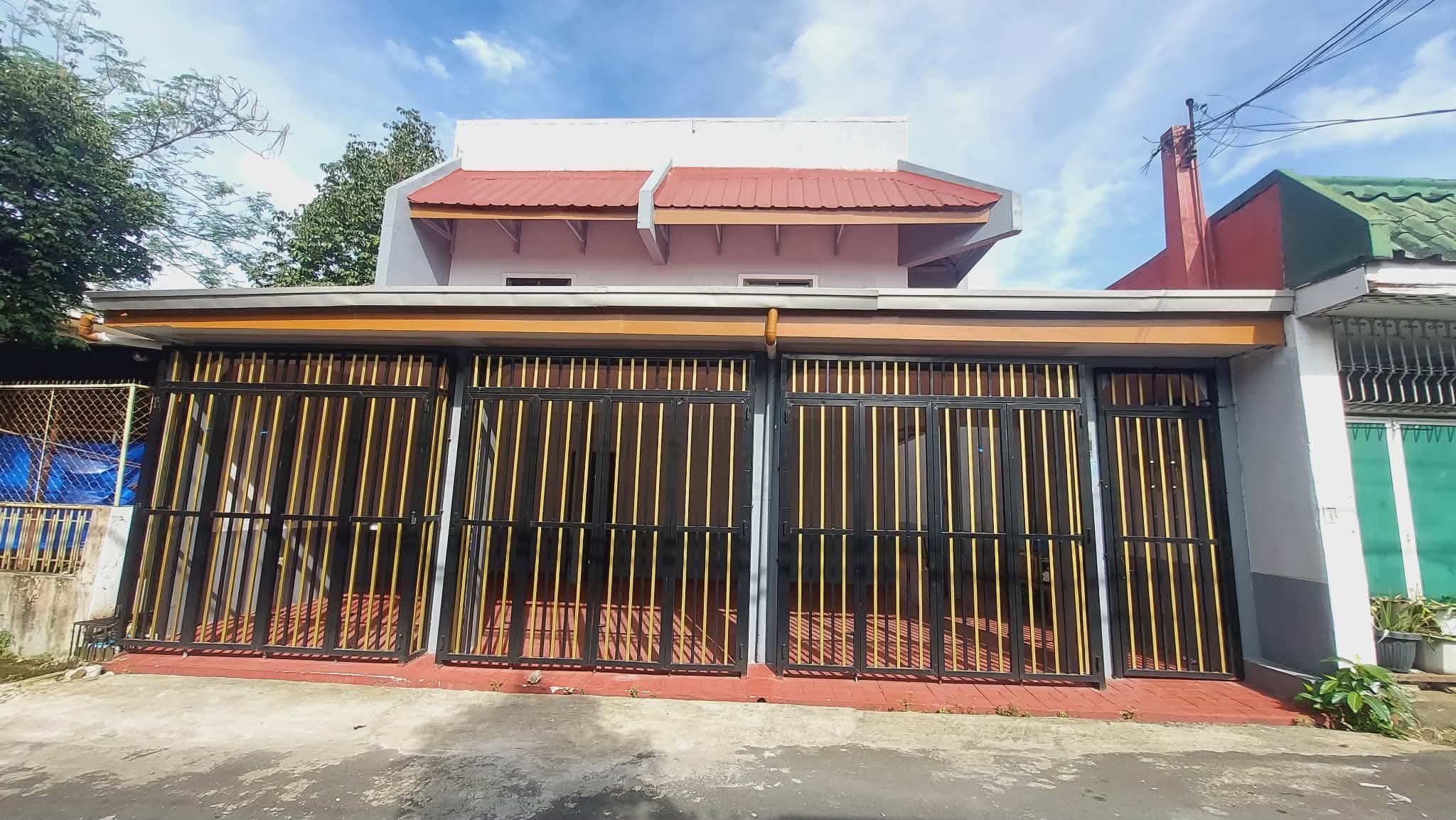 For Sale: 4-Door Apartment in Project 6, Quezon City - Image 2