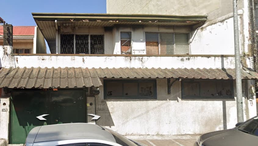 LOT WITH OLD HOUSE NEAR CASH AND CARRY - Image 1
