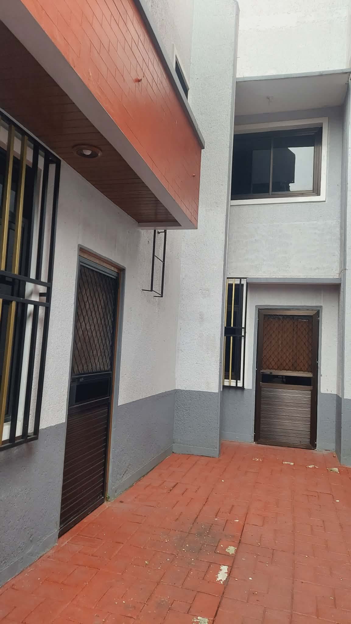 For Sale: 4-Door Apartment in Project 6, Quezon City - Image 3