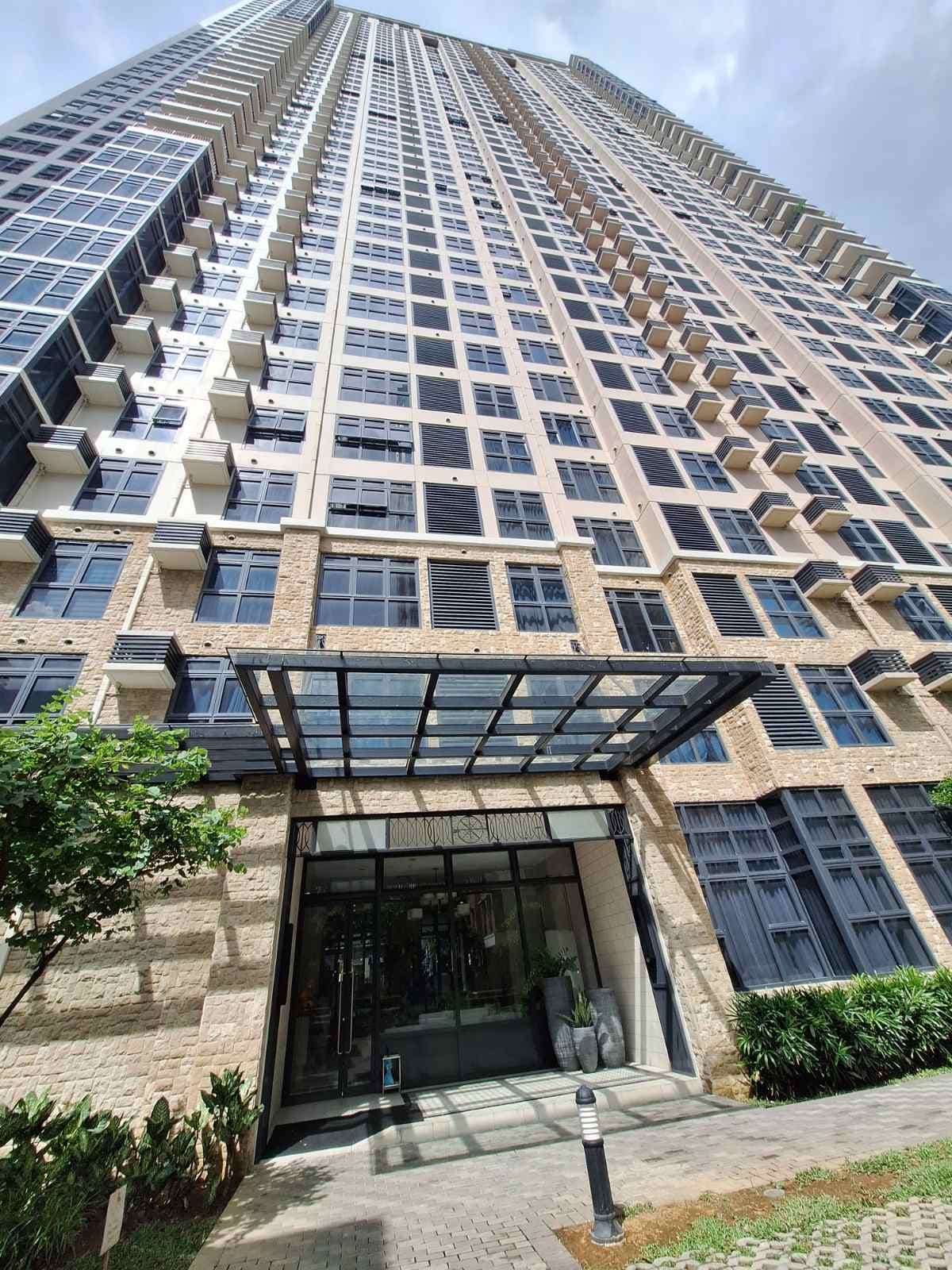 FOR SALE: Premium 2-Bedroom Condo at Portico – Travertine Tower - Image 1 of 5