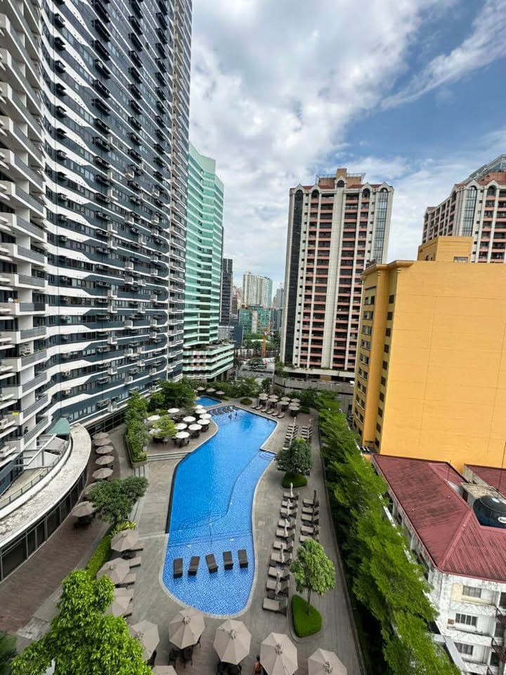 2 BR FOR SALE AT THE RISE MAKATI BY SHANG PROPERTIES — photo 1 of 3