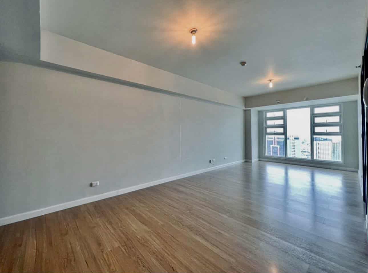 1BR KROMA TOWER 56 SQM CORNER UNIT (Ayala Ave & Makati Med view) - Image 1 of 5